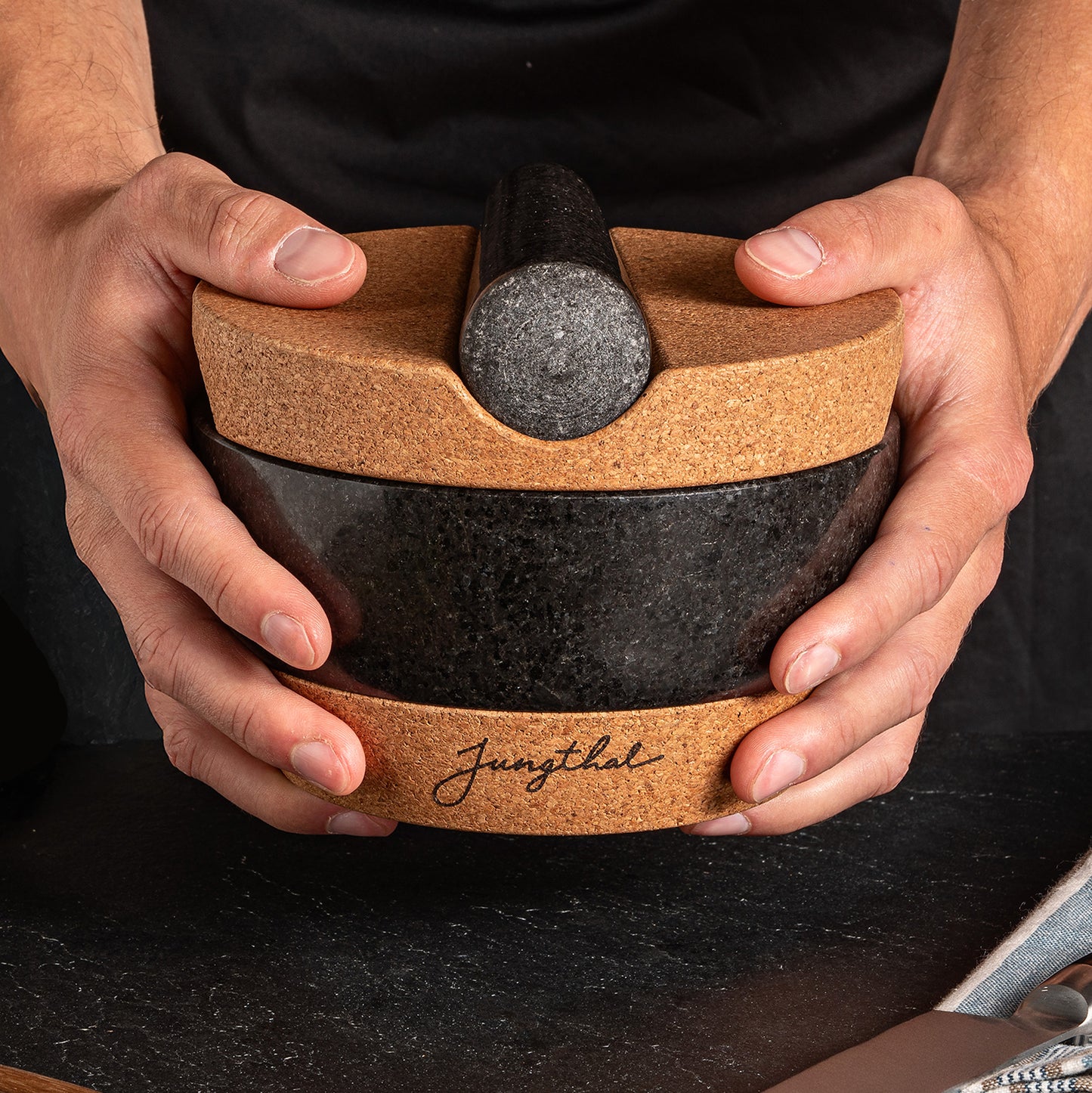 Mörser mit Stößel 16cm mit Korksockel und Korkdeckel