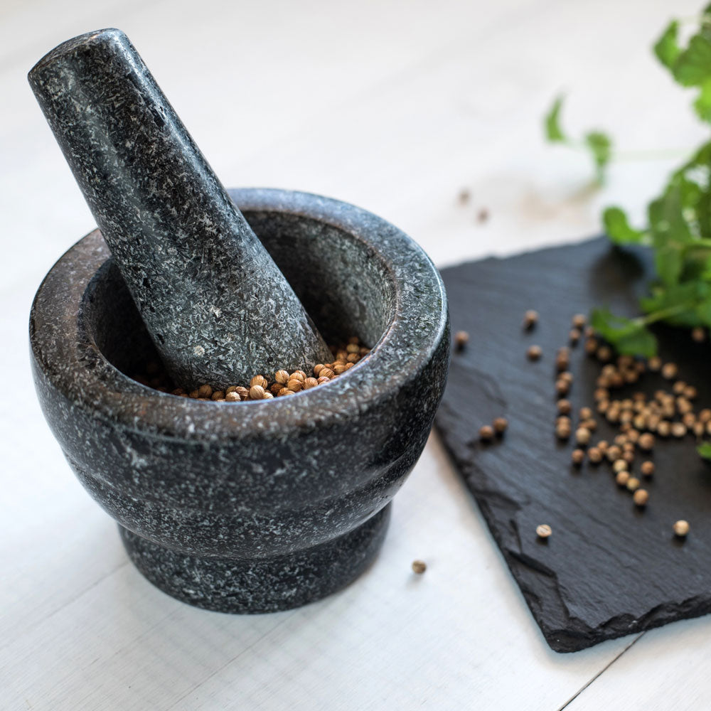 Granitmörser mit Stößel